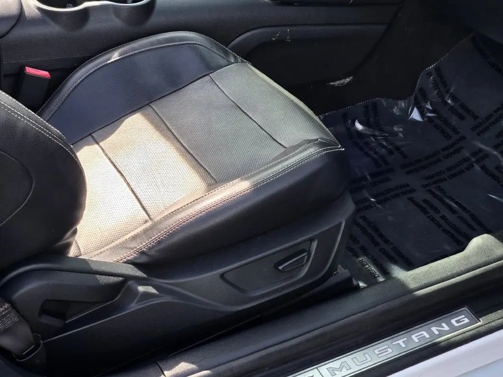 2020 Ford Mustang - $17,793