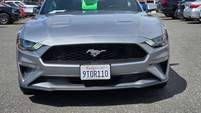2022 Ford Mustang EcoBoost