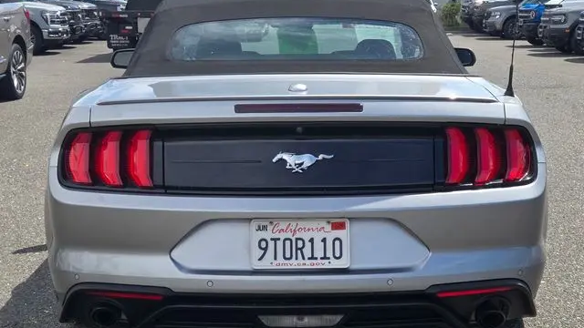 2022 Ford Mustang EcoBoost