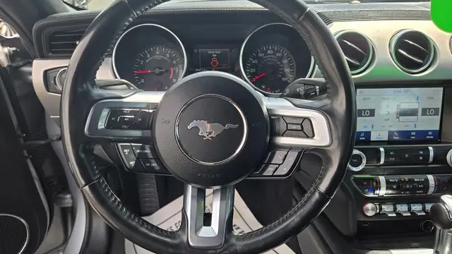 2022 Ford Mustang EcoBoost