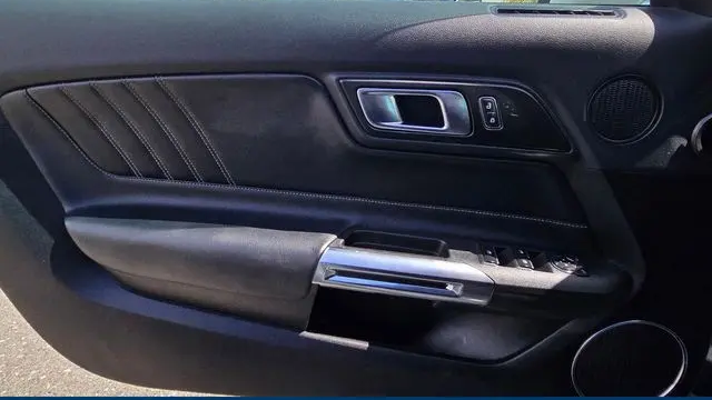 2022 Ford Mustang EcoBoost