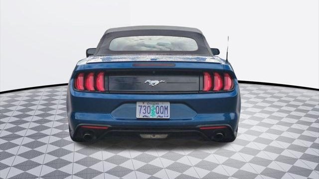 2022 Ford Mustang EcoBoost