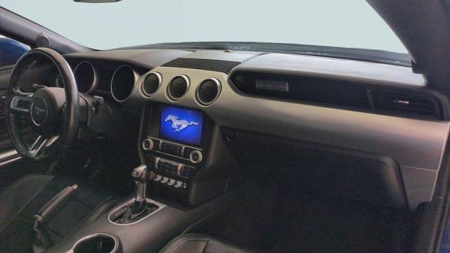 2022 Ford Mustang EcoBoost