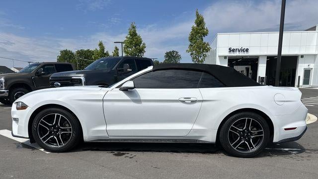 2022 Ford Mustang EcoBoost
