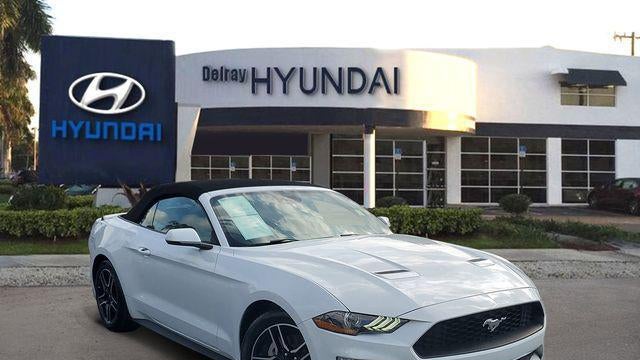2022 Ford Mustang EcoBoost