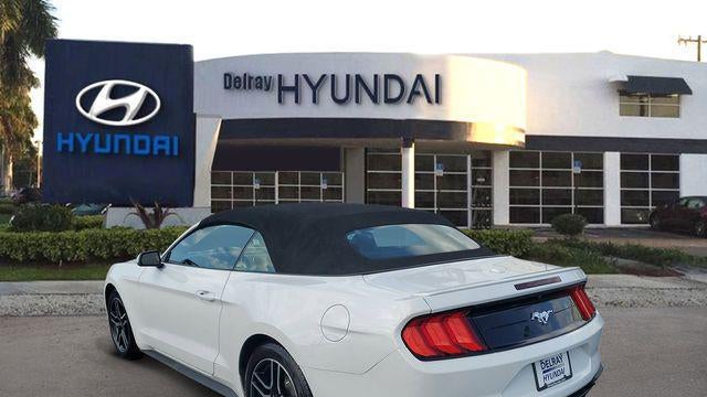 2022 Ford Mustang EcoBoost
