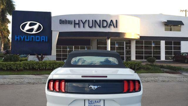 2022 Ford Mustang EcoBoost