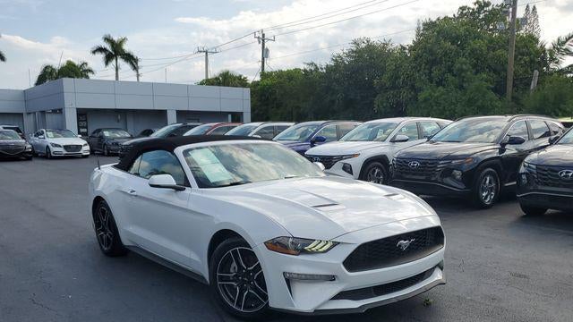 2022 Ford Mustang EcoBoost