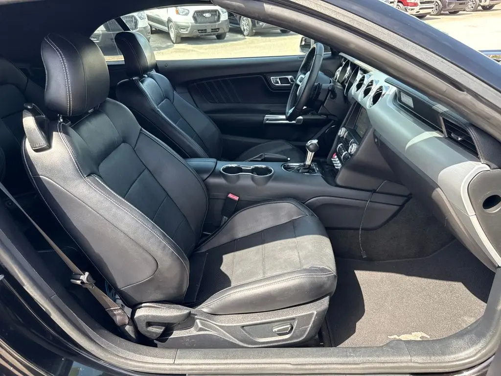 2017 Ford Mustang - $14,900