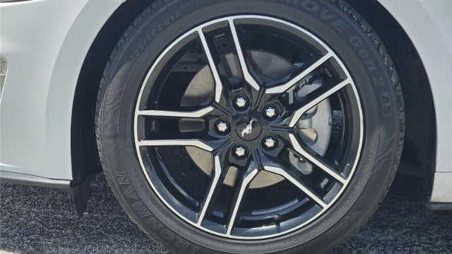 2021 Ford Mustang EcoBoost