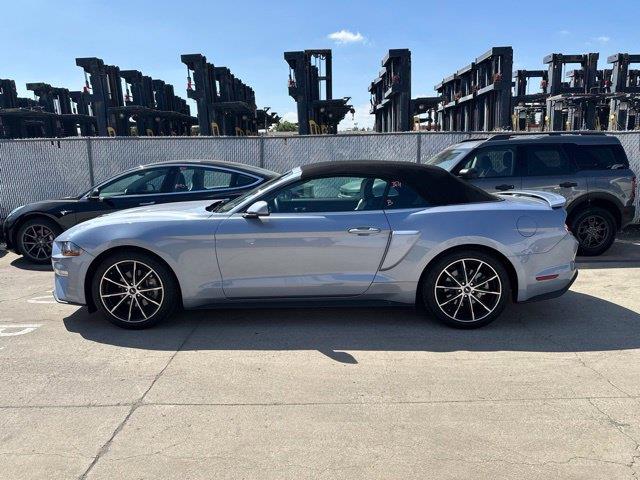 2022 Ford Mustang - $32,985