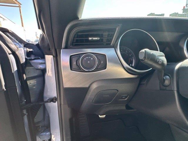 2022 Ford Mustang - $32,985