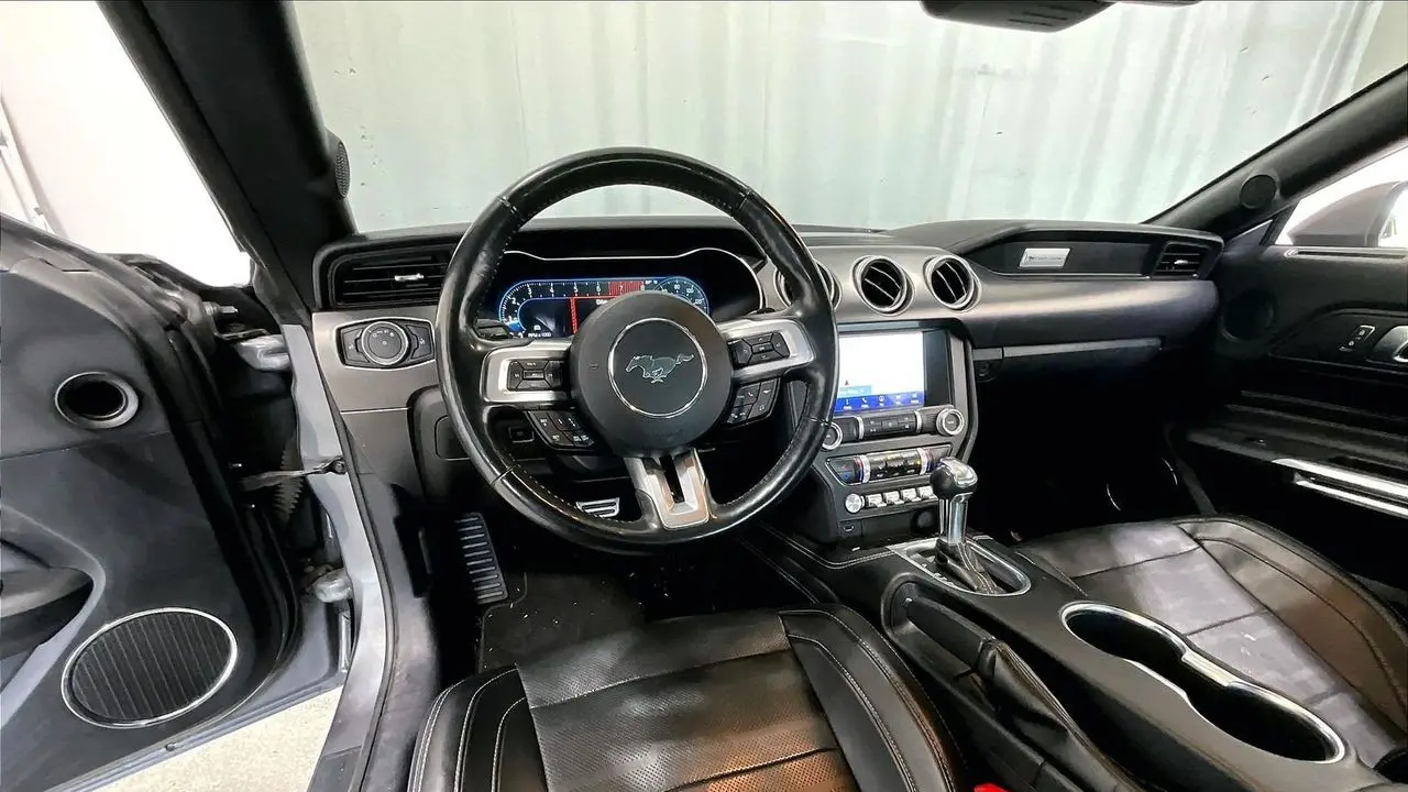 2022 Ford Mustang EcoBoost