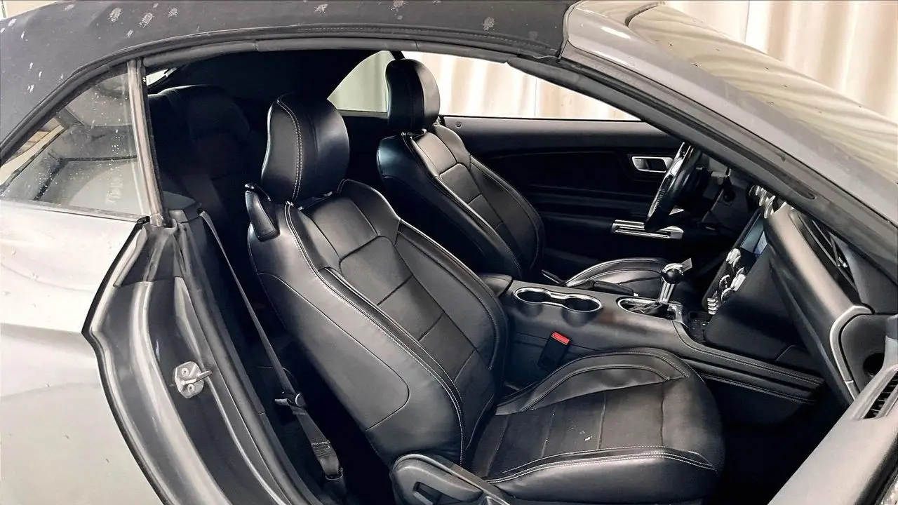 2022 Ford Mustang EcoBoost