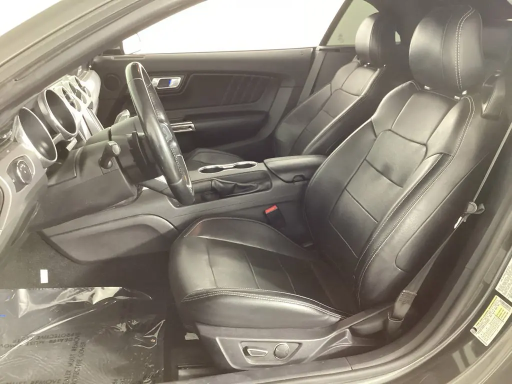2019 Ford Mustang - $19,997