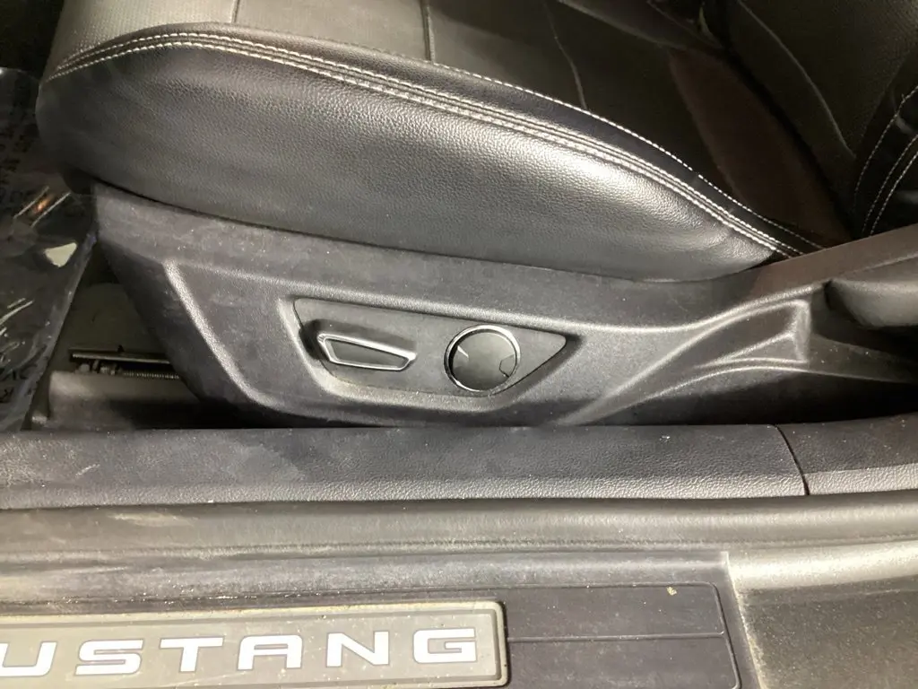 2019 Ford Mustang - $19,997