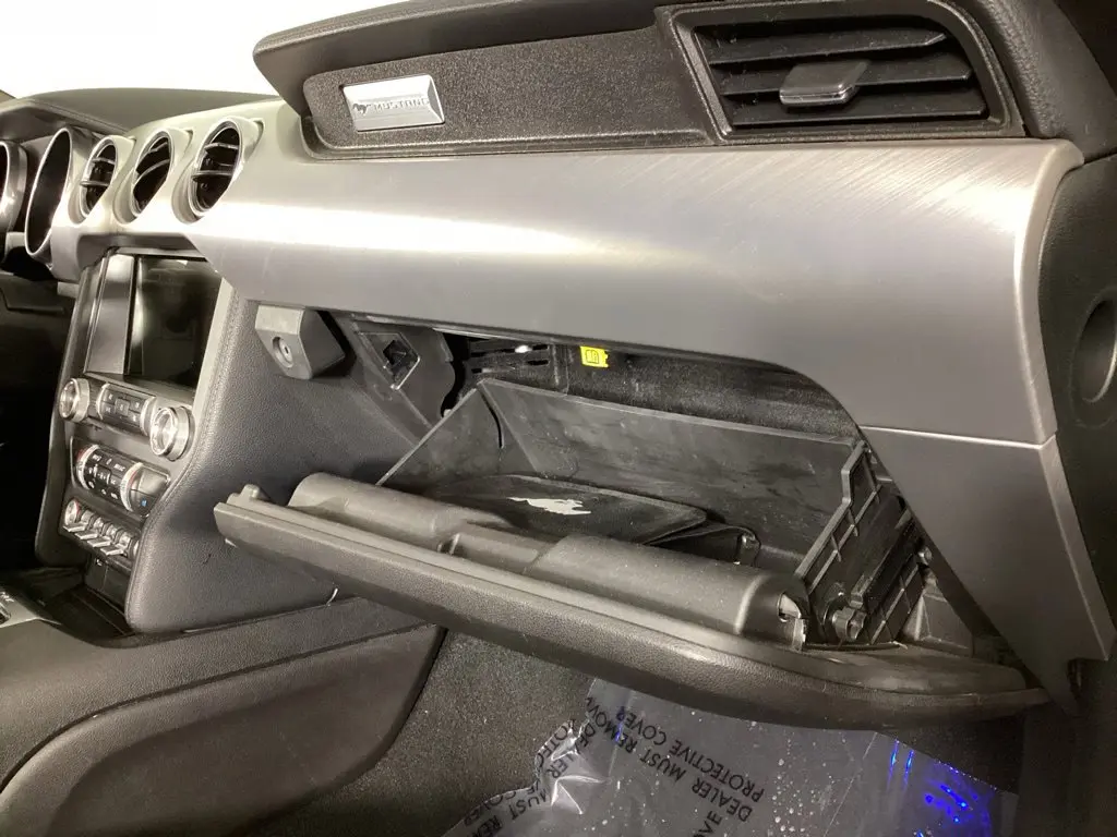 2019 Ford Mustang - $19,997