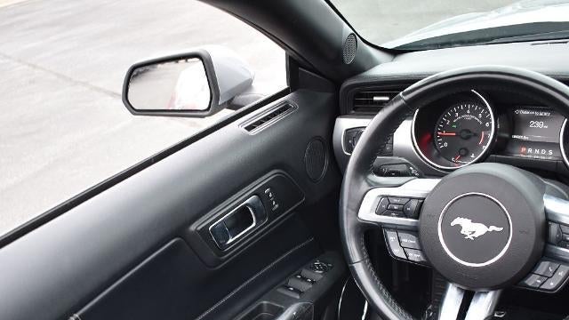 2021 Ford Mustang EcoBoost