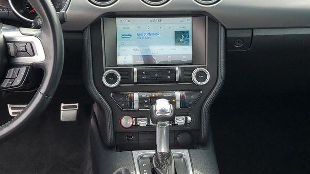 2022 Ford Mustang EcoBoost