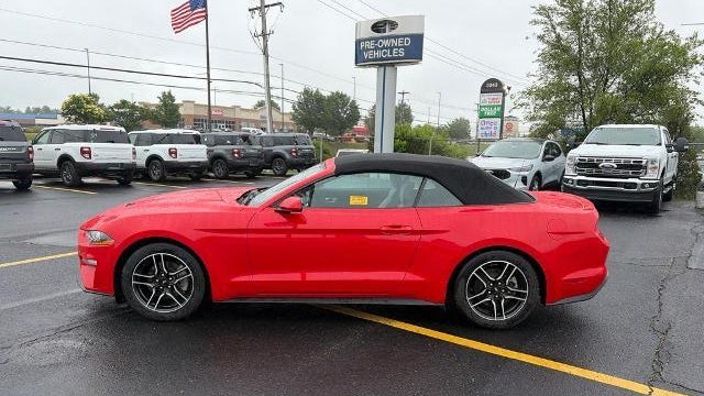 2022 Ford Mustang EcoBoost