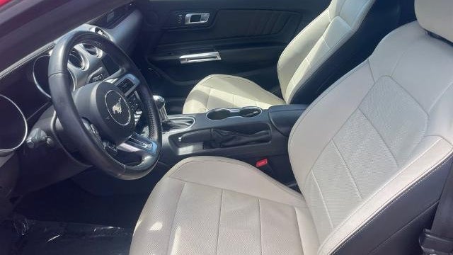 2022 Ford Mustang EcoBoost