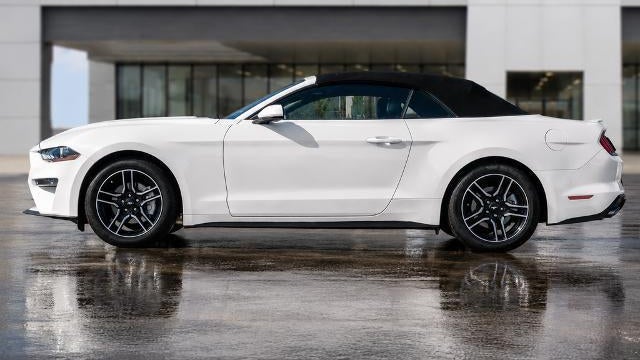 2022 Ford Mustang EcoBoost