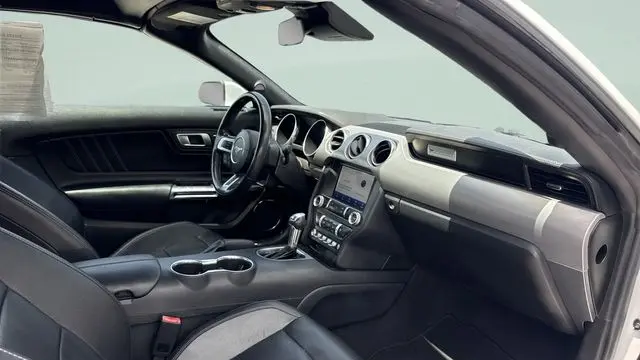 2022 Ford Mustang EcoBoost