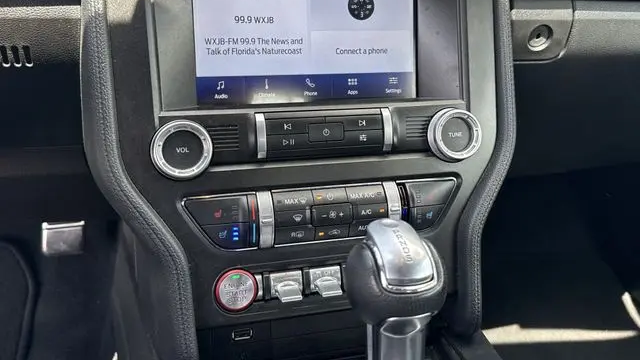 2022 Ford Mustang EcoBoost