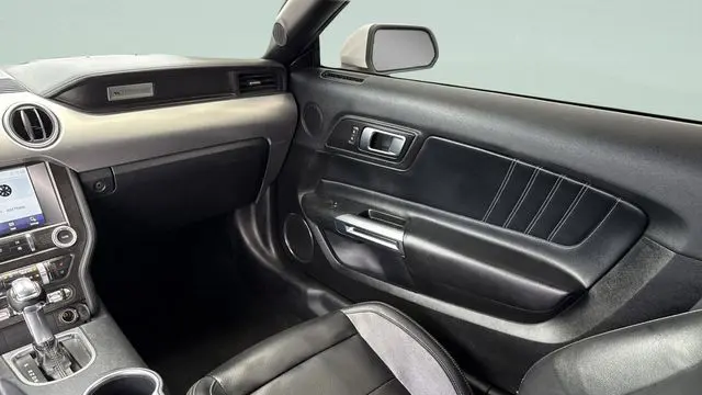 2021 Ford Mustang EcoBoost