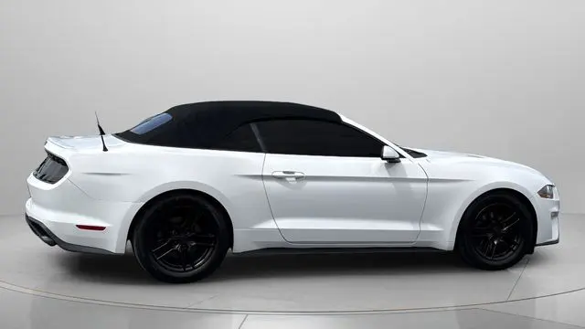 2021 Ford Mustang EcoBoost