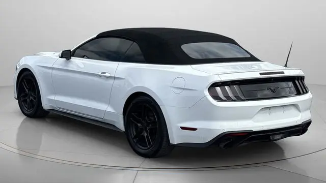 2021 Ford Mustang EcoBoost