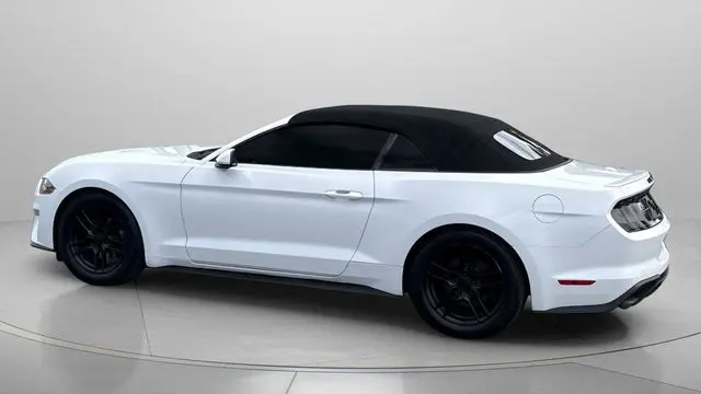 2021 Ford Mustang EcoBoost
