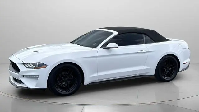 2021 Ford Mustang EcoBoost