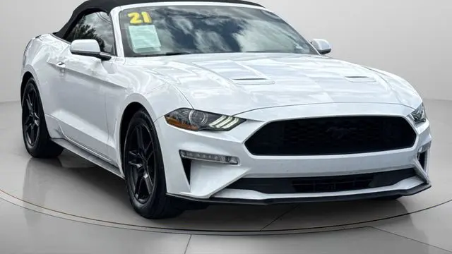 2021 Ford Mustang EcoBoost