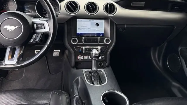 2021 Ford Mustang EcoBoost