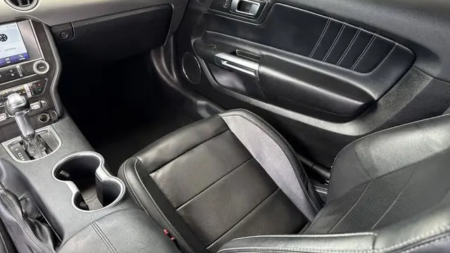 2021 Ford Mustang EcoBoost