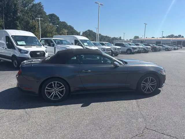 2017 Ford Mustang - $17,959