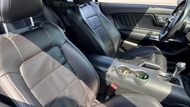 2021 Ford Mustang EcoBoost