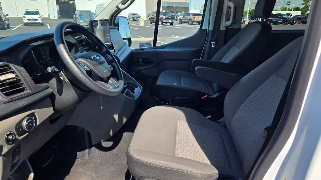 2024 Ford Transit 350 XLT