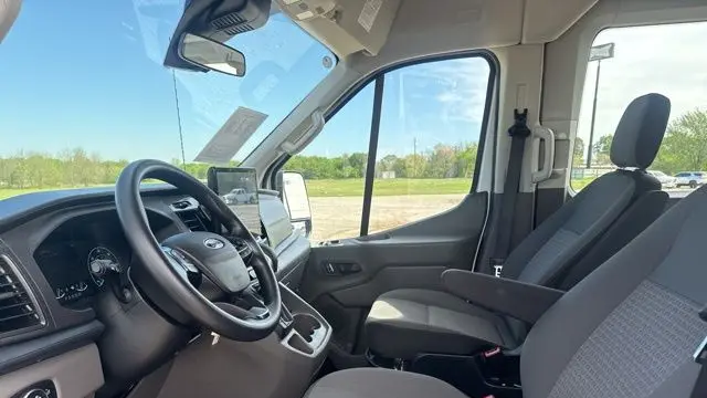 2023 Ford Transit 350 XLT