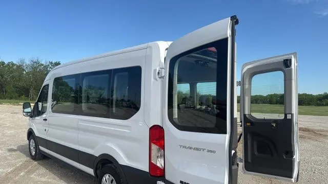 2023 Ford Transit 350 XLT