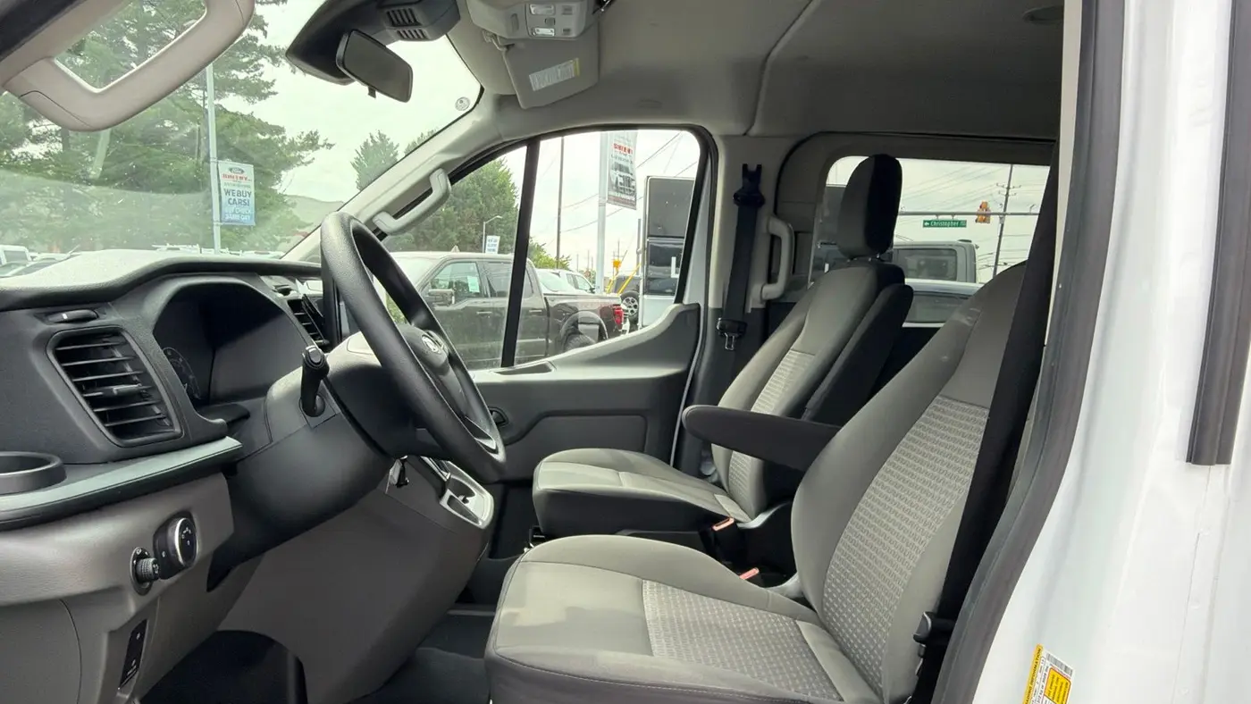 2024 Ford Transit 350 XLT
