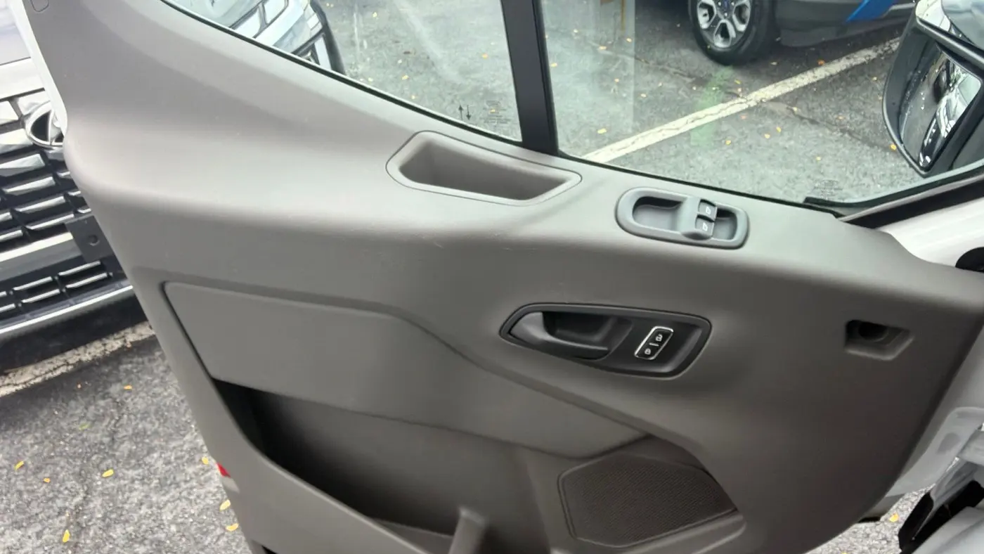 2024 Ford Transit 350 XLT