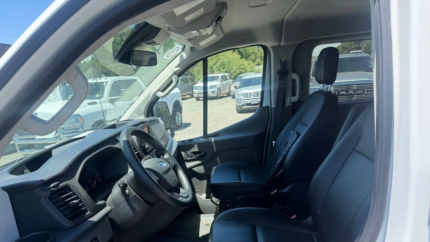 2024 Ford Transit 350 XLT