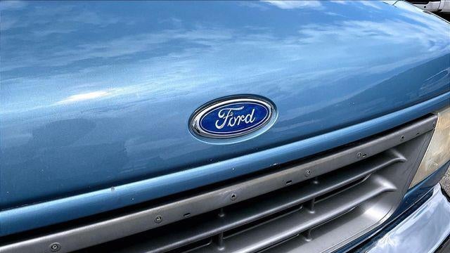 1994 Ford E Series XLT