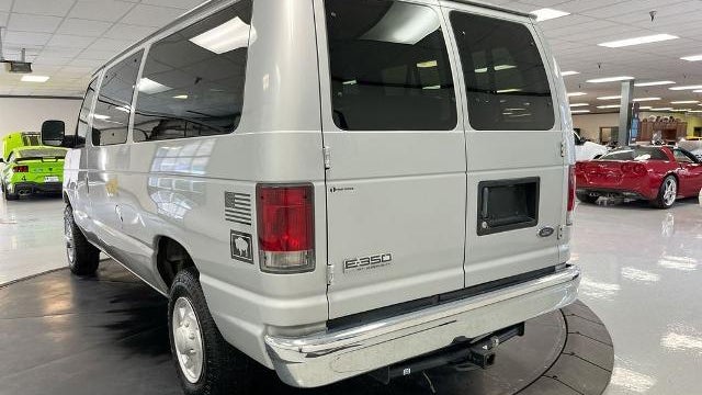 2006 Ford E-Series E-350 SD XL