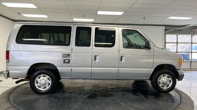 2006 Ford E-Series E-350 SD XL