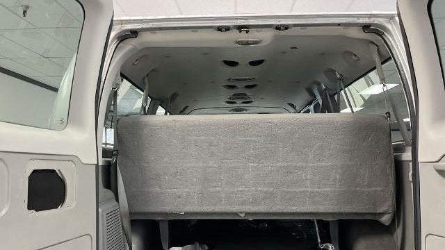 2006 Ford E-Series E-350 SD XL