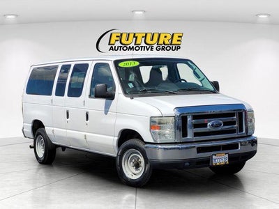 2013 Ford E-Series E-350 SD XL 3DR Passenger Van