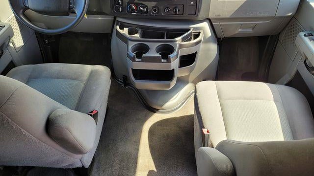 2013 Ford E-Series E-350 SD XL